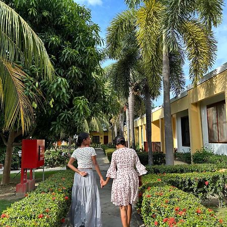 Palm Malinamoc Hotel Dili Dış mekan fotoğraf