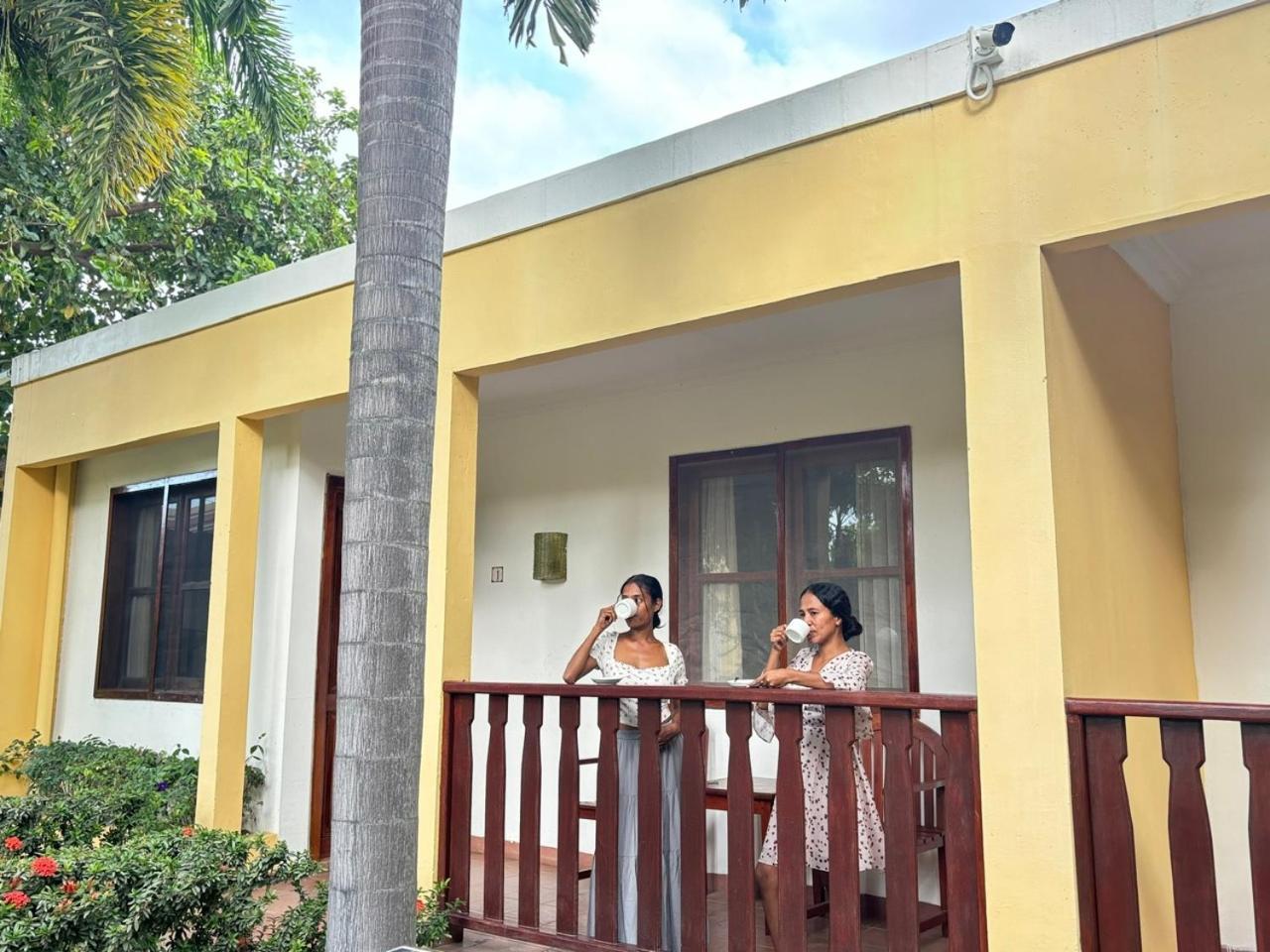 Palm Malinamoc Hotel Dili Dış mekan fotoğraf