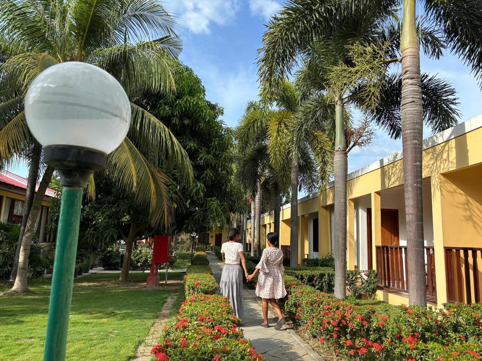 Palm Malinamoc Hotel Dili Dış mekan fotoğraf